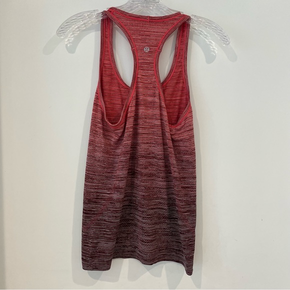 Lululemon tank size 6 - Picture 3 of 5